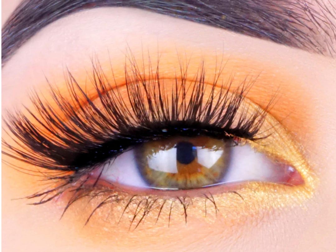 SHE'S COUNTRY Mineral Eyeshadow Trio Ottieni questo look! Trucco