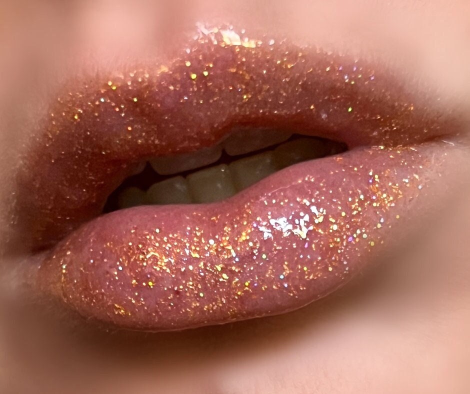 MILLION DOLLAR Gold Glitter Lipgloss, Lipgloss, Lip Gloss, Gold Lipgloss, Glitter  Gloss, Glossy Lips, Glitter Lip Gloss. 