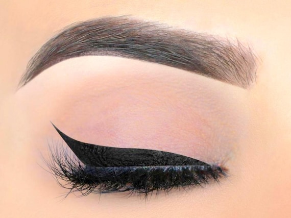 Black eyeliner discount