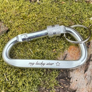 Personalised Carabiner Keychain, aluminium, cursive whimsical font, husband, boyfriend, girlfriend, wife, screw lock, keyring, engraved