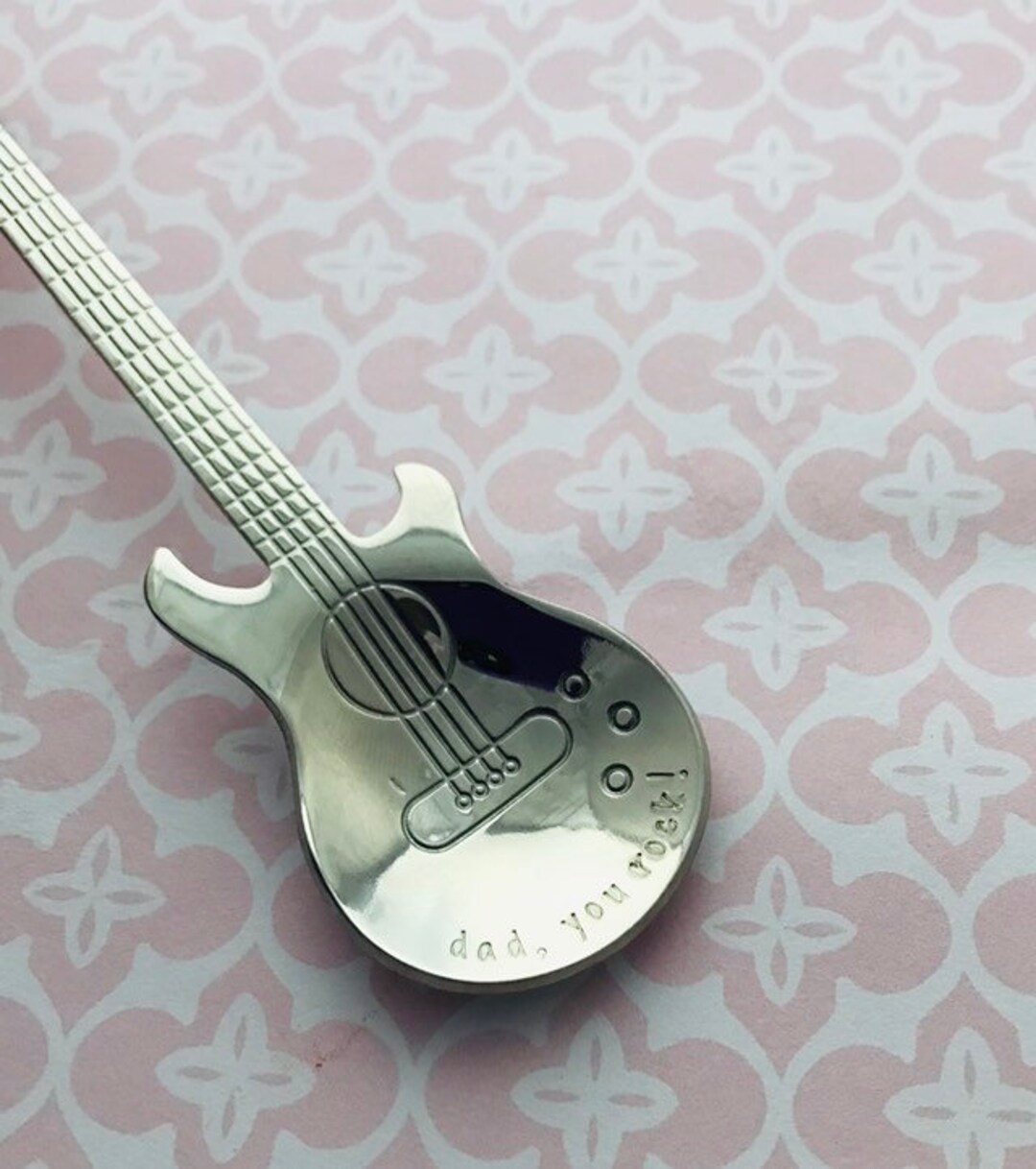 Cuillère à thé et café en forme de Guitare en acier inoxydable - Boutique  de la Cuisine