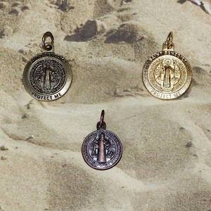 Saint Benedict Medal, Saint Benedict of Nursia, San Benito Pendant, Kidney Disease, Holy Medals, Patron Saint, Catholic Medal, Rosary Parts