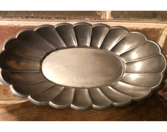 Vintage Scalloped Pewter Dish by WEB Pattern #1201