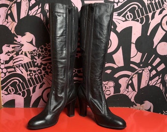 Vintage 1970's Black Leather Dead Stock Knee High Heeled Boots With Soft Suede Lining US Size 6.5 EU Size 37 UK Size 4.5 Made In Canada