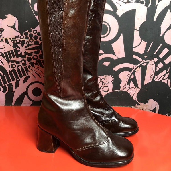 Vintage 1970s Dead Stock Dark Brown Faux Leather Heeled Knee High Go Go Boots Lined US Size 7 EU Size 37-38 UK Size 5