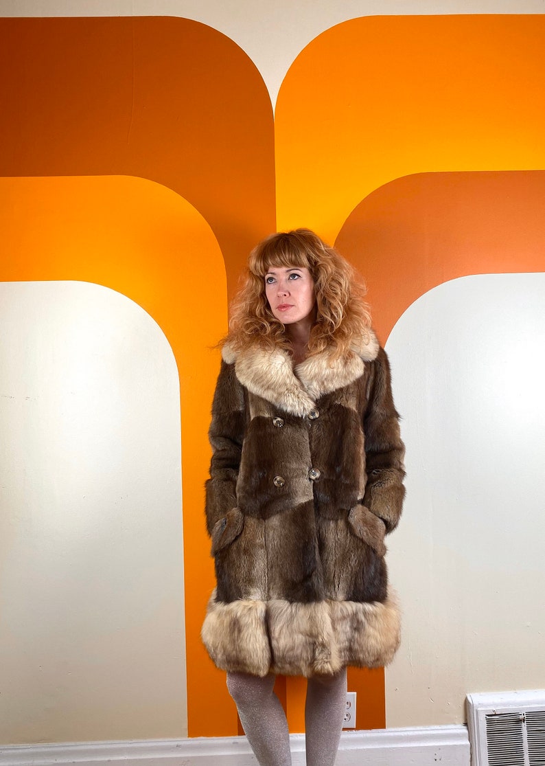 Reserved For Faye Do Not Purchase Vintage 1960\u2019s 1970\u2019s Fox Fur Trimmed Coat Psychedelic Paisley Lining Small