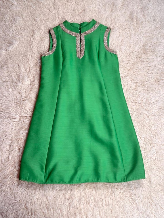 Vintage 60’s Bright Green Mod Shift Dress With Metallic Trim Size Medium