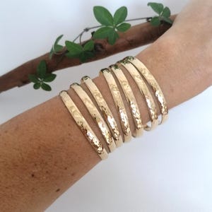 Set of 7 Bangles, Hammered Bangles, Stacking Bracelets, Semanario, 7 Day Bangles, Mexican Jewellery, Thick Sparkly Bangles, Brass Bangles