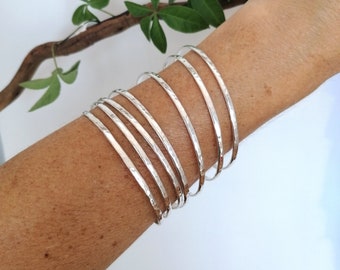 Set of 7 Bangles, Hammered Bangles, Stacking Bracelets, Semanario, Stacking Bracelet, 7 Day Bangles, Thin Sparkly Bangles, Silver Plated