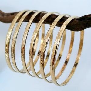 Set of 7 Bangles, Hammered Bangles, Stacking Bracelets, Brass Bangles. Semanario, Stacking Bracelet, 7 Day Bangles, Thin Sparkly Bangles image 3