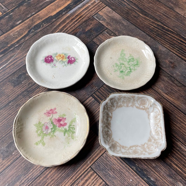 Mismatched Small Pates, Plate Wall Decor, Mix and Match Vintage China, Vintage Small Dishes, 4 Small Dishes - GDE-15