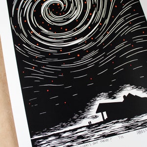 Você já pensou no que existe lá fora? - serigrafia - Cores vermelho/laranja/amarelo. Edição assinada e numerada de 75 exemplares.