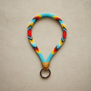 Portachiavi da polso con perline turchesi – Accessorio etnico di ispirazione nativa americana