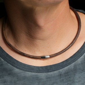 Herren Halskette mit Magnetverschluss, Rustikales Italienisches Leder Choker, Kräftige Echtleder Kordel, Lederaccessoire für Männer