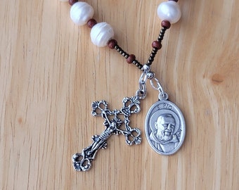 Chaplet of St PADRE PIO, Saint Pio of Pietrelcina, Circle Pearls Chaplet Patron Saint of Pain & Healing