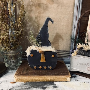 Primitive Pumpkin Halloween Pumpkin Fall Home Decor Primitive Autumn Shelf Sitter Decorations for Fall Black Pumpkin
