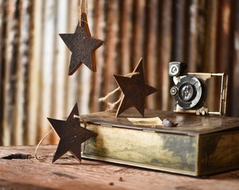 Christmas Tree Star Ornament- Star Ornament made from reclaimed barn wood - Wooden Ornament Gift Tag