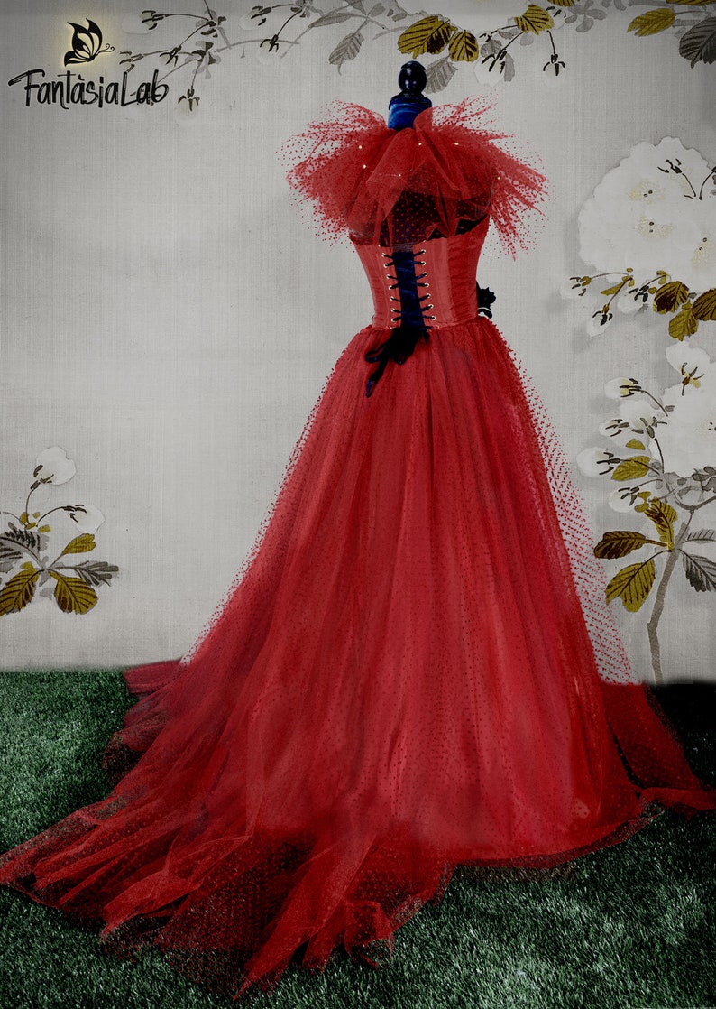 Lydia Deetz Wedding Dress