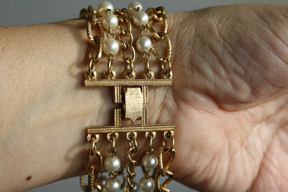 Gorgeous Vintage Multistrand Gold and Pearl Brace… - image 2