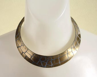 vintage giraffe print metal bib necklace size Small 1970s 1980s statement jewelry