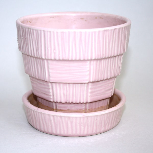 Pretty Pink McCoy Vintage  Planter 1950s Small Pot Planter lovers Green thumb Basketweave