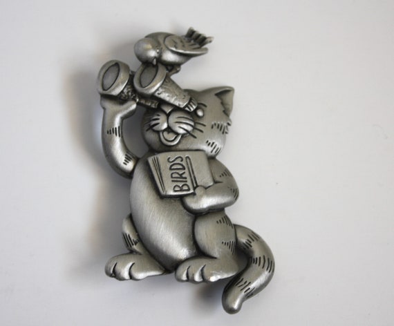 Vintage Pewter Cat Brooch JJ Jonette Jewelry Bird… - image 1