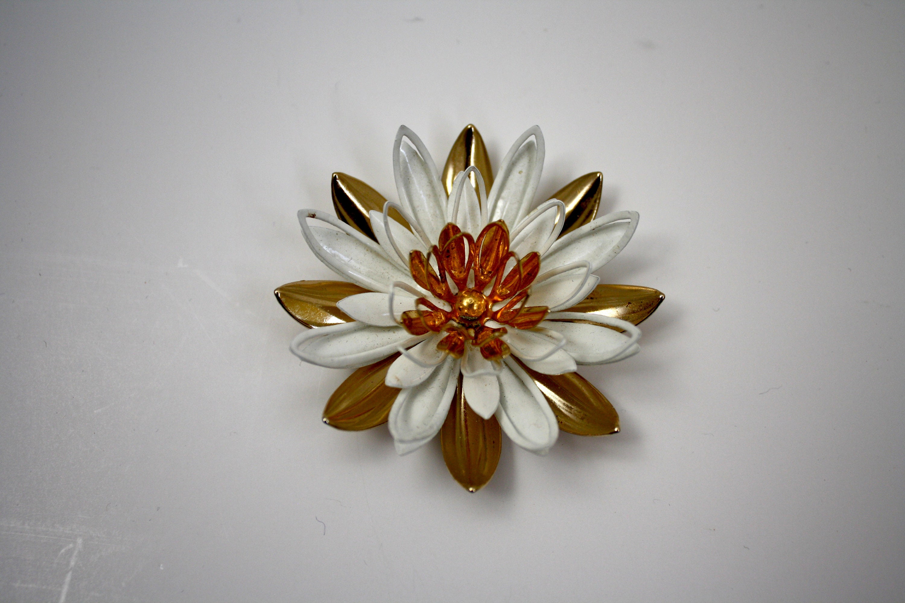 Sarah Coventry Gold Brooch, 1960's Flower Brooch, 1960s