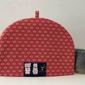 1 Medium Large Japanese Fabric Tea Cozy - Appliqué Wabi Sabi Collection - Ready to Ship - Maneki-Neko Happy Cats