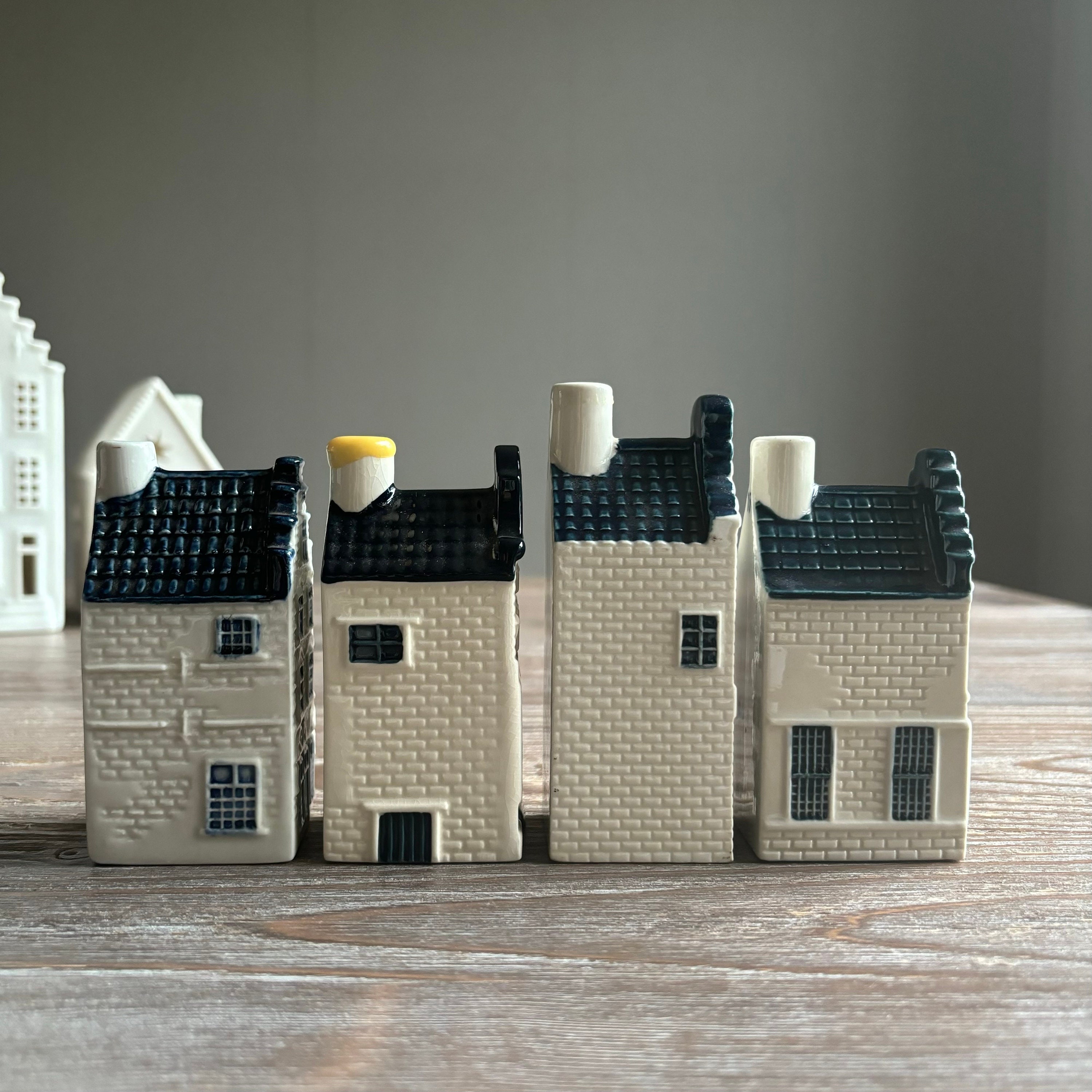 Dutch KLM Houses OPENED, 8, 12, 15, 19, 32, 34, 36, 42, 52, 75, 78