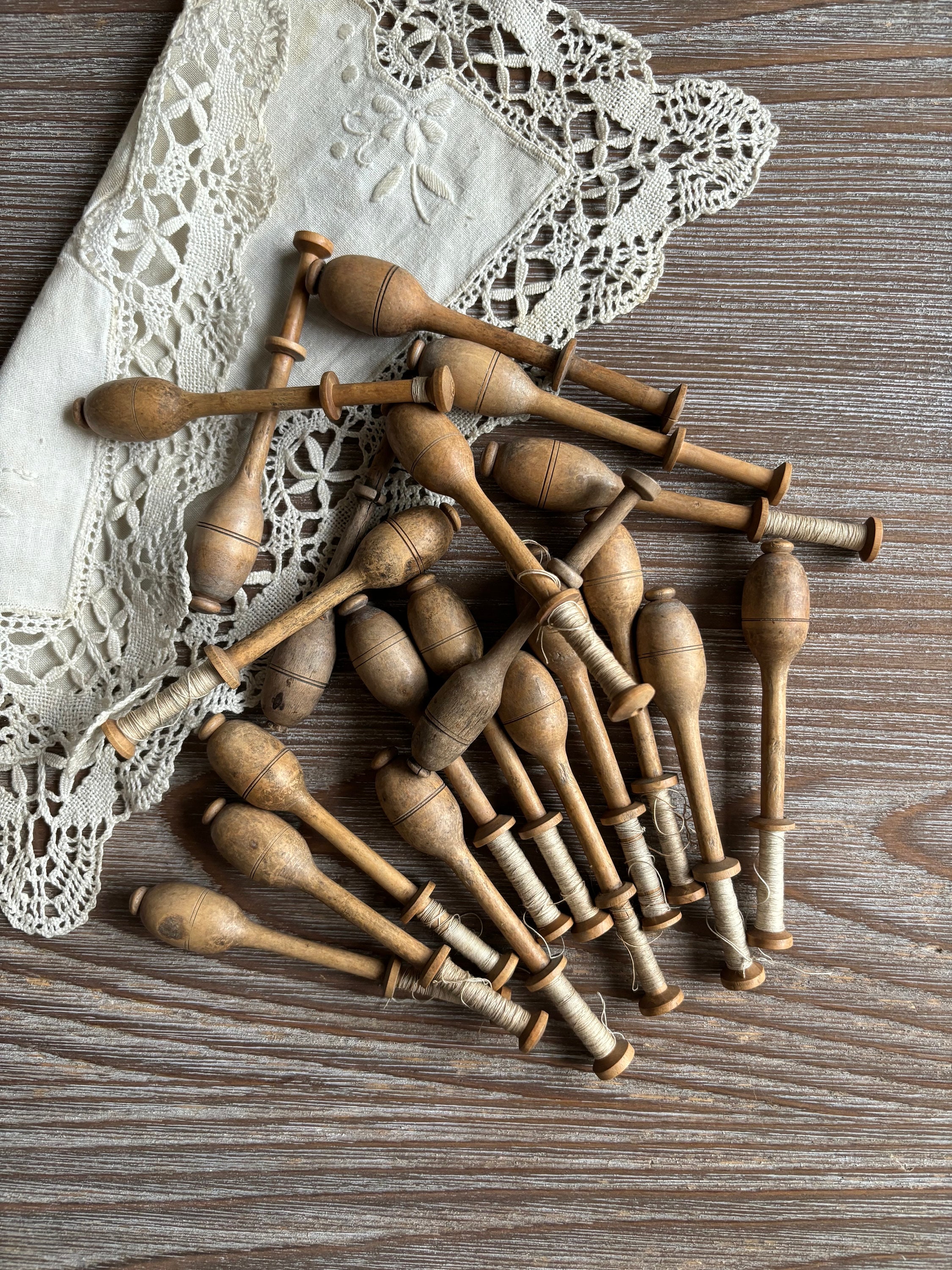 Antique Belgian Lace Bobbins With Thread, Wooden Lace Weaving