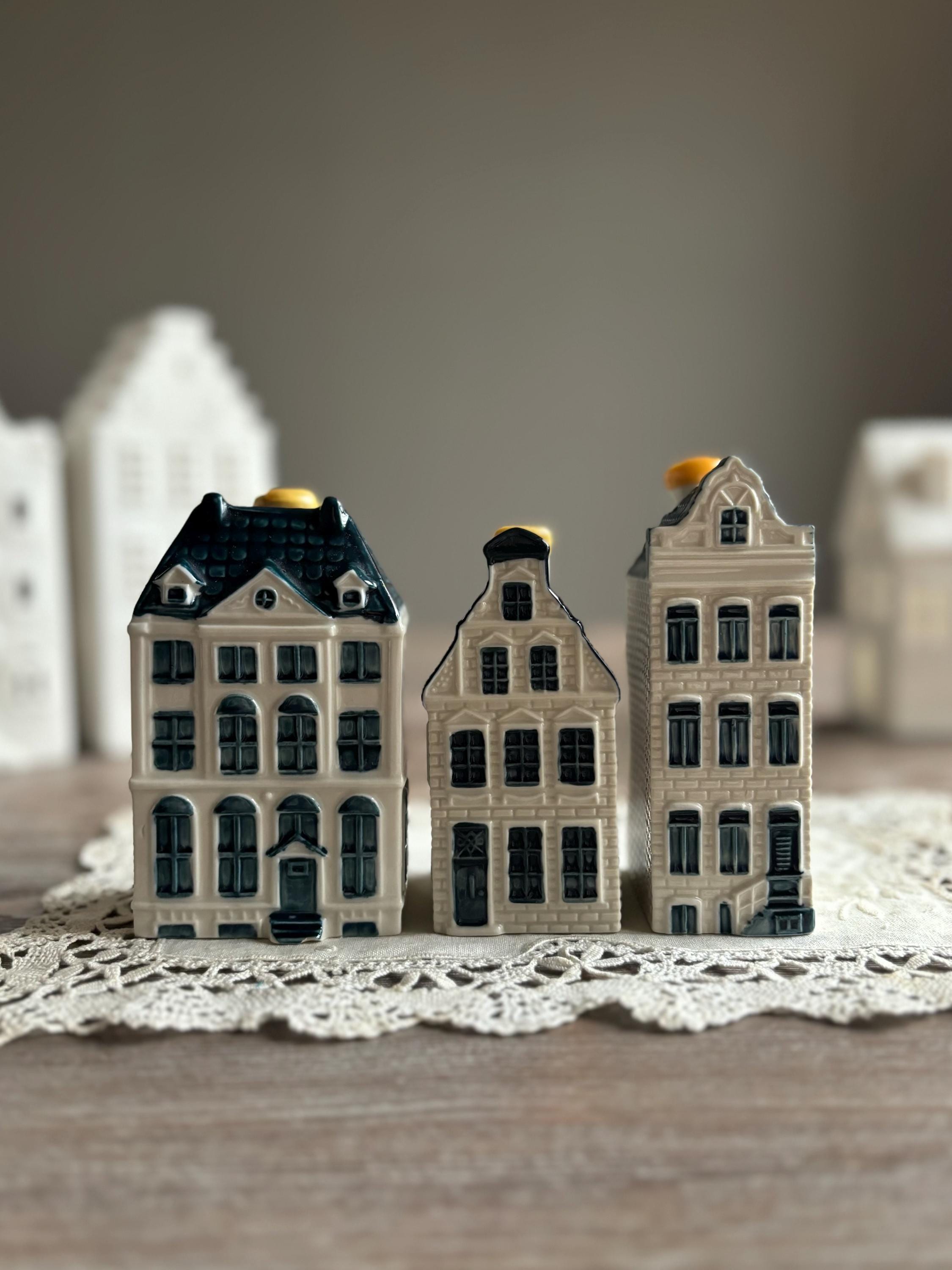 Dutch KLM Houses OPENED, 48, 51, 55, 57, 58, 61, Miniature Replica