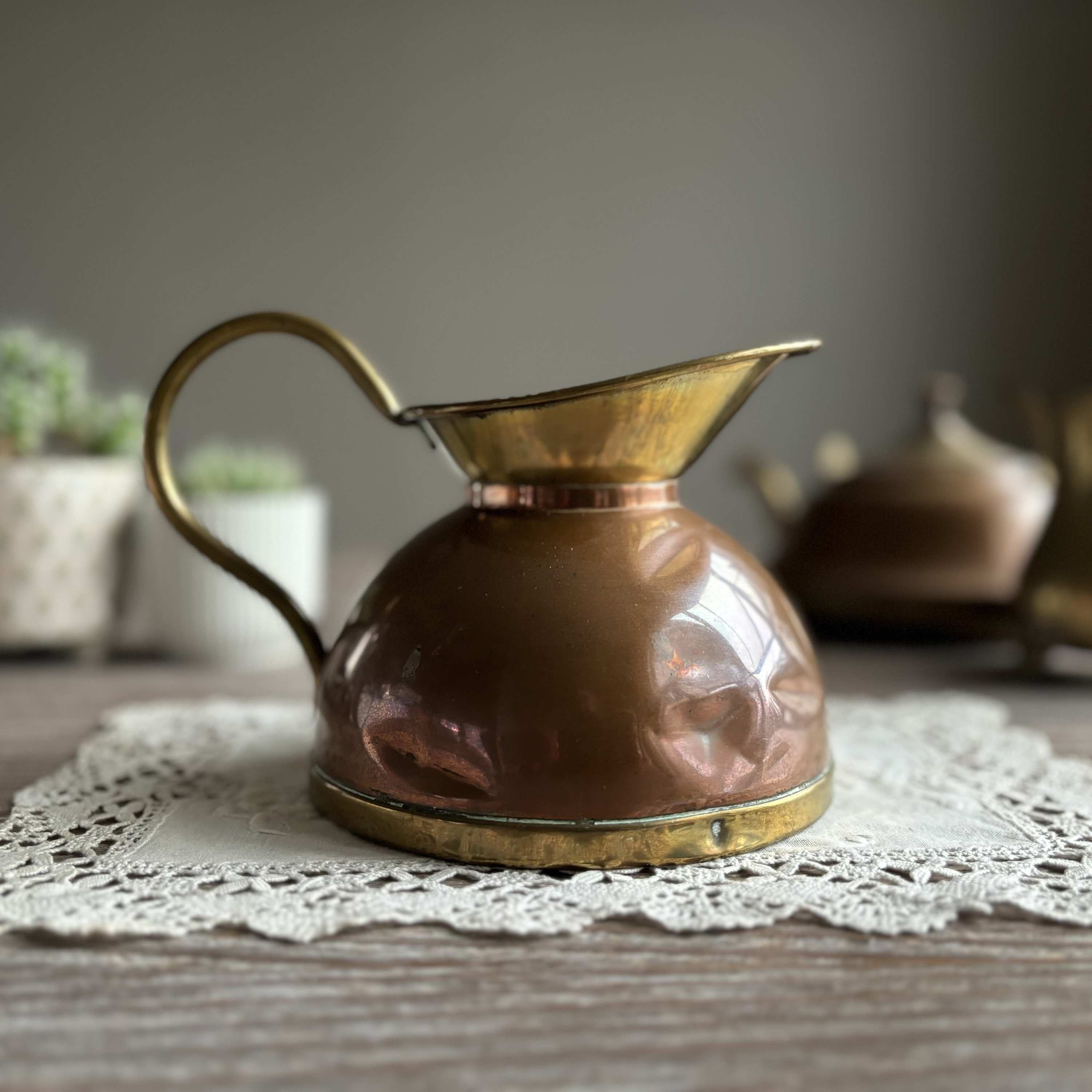 ヴィンテージ銅真鍮水差し、銅ピッチャー、ヨーロッパの古い