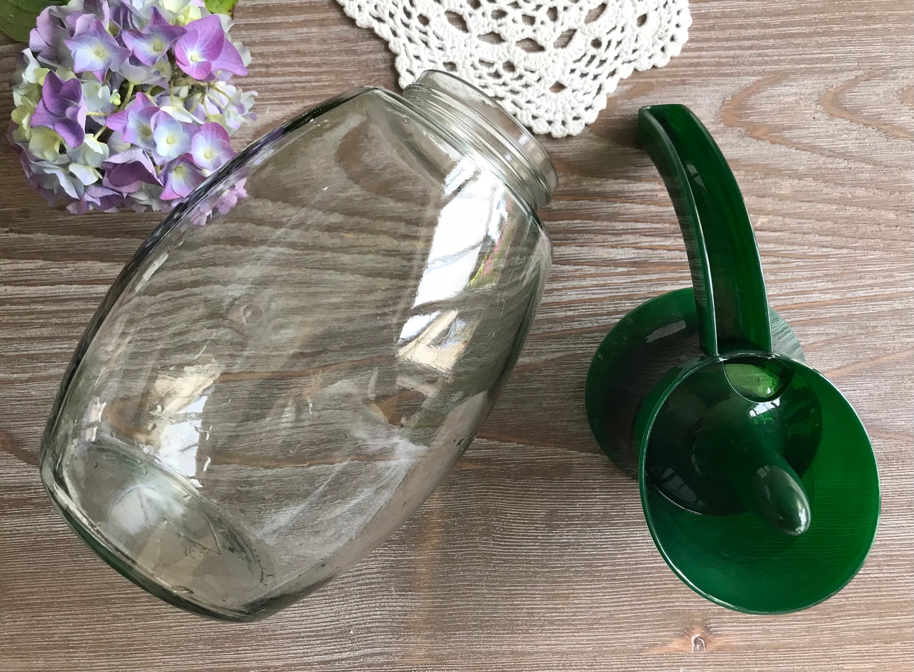 ヴィンテージガラス製ウォーターピッチャー、緑色のプラスチック製