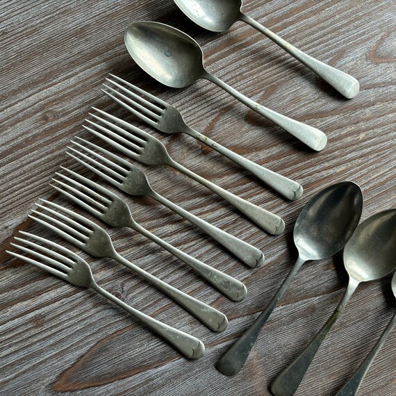 イギリスのヴィンテージカトラリー、銀ニッケルフォークとスプーンの