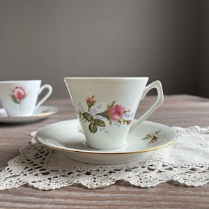 Vintage porcelain coffee cup with saucer, Chodziez Polish vintage, Floral Violet flowers, Geometrical, Mid century retro