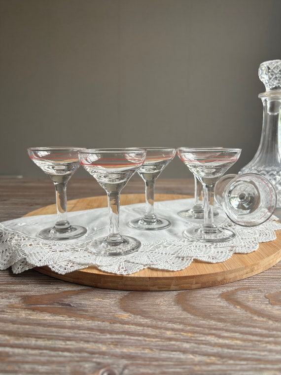 Vintage Cocktail Aperitif Gläser mit rotem Streifen, Likör kleine Gläser, Klarglas, Vintage Barware Gläser, Mid Century Bar Glas