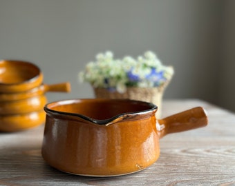 Vintage Franse grote geglazuurde kleipot, geglazuurde terracotta soepsauspot, aardewerk, kookgerei uit het midden van de eeuw, rustieke boerderij