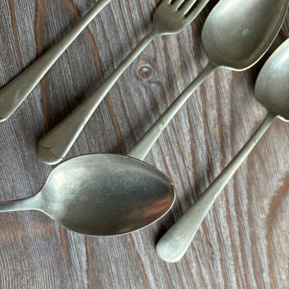 イギリスのヴィンテージカトラリー、銀ニッケルフォークとスプーンの