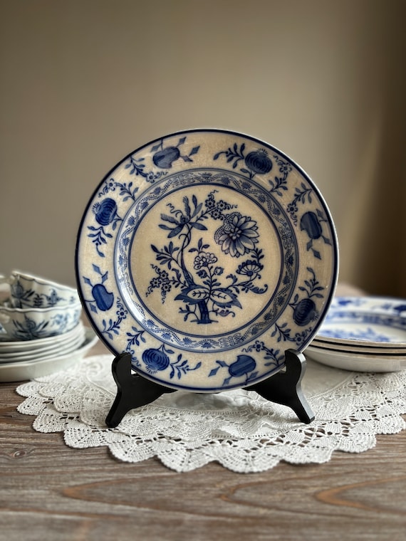 Antique Original Blue Onion Ironstone Eating Plate, Villeroy