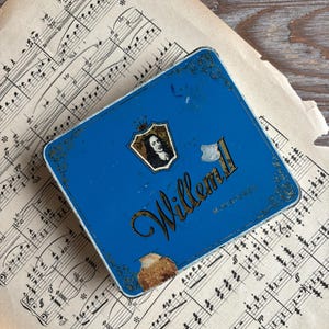 Vintage metal cigars tin box, Empty small tin, Willem II, Collectible blue rustic metalware