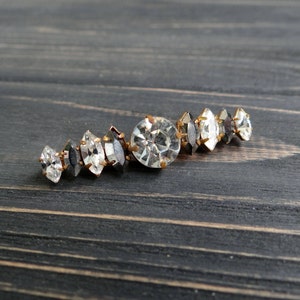 Clear rhinestone Brooch Vintage Brooch with gold Toned Metal Wedding Jewelry Bridal jewelry gift Rhinestone brooch pin Bridesmaid gift