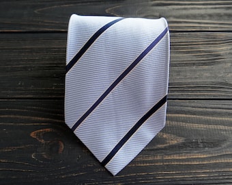 Vintage Manhattan Club Silk Tie: Light Blue Ribbed Stripe necktie
