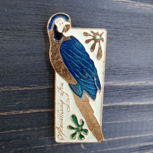 Parrot Bird pin Hipster backpack pins Vintage Bird badge Metal pin button Back to school gift Blue enamel pin badge Sister gift Teen gift image 3
