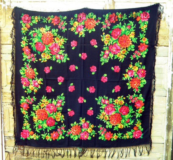 Black russian shawl Wool scarf Festival shawl Body