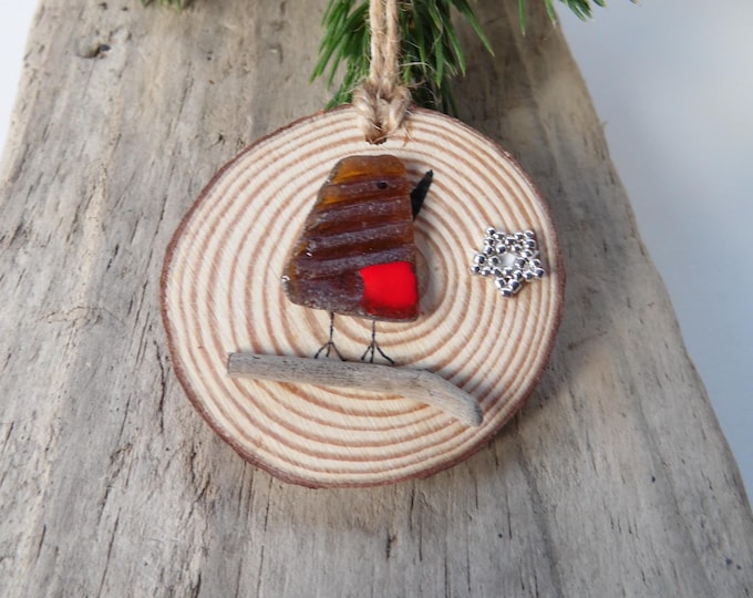 Sea Glass Robin with Silver Beaded Star Christmas Decoration