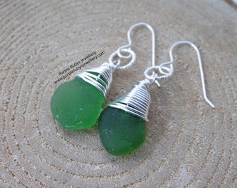 Bright Bottle Green Mermaids Tears Cornish Sea Glass on Diamond Cut Rings Earrings