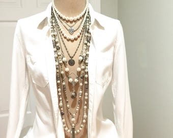 Joyería llamativa, conjunto de dos collares, gargantilla ajustable con perlas blancas de imitación gruesas, estilo moderno y desenfadado hecho a mano.