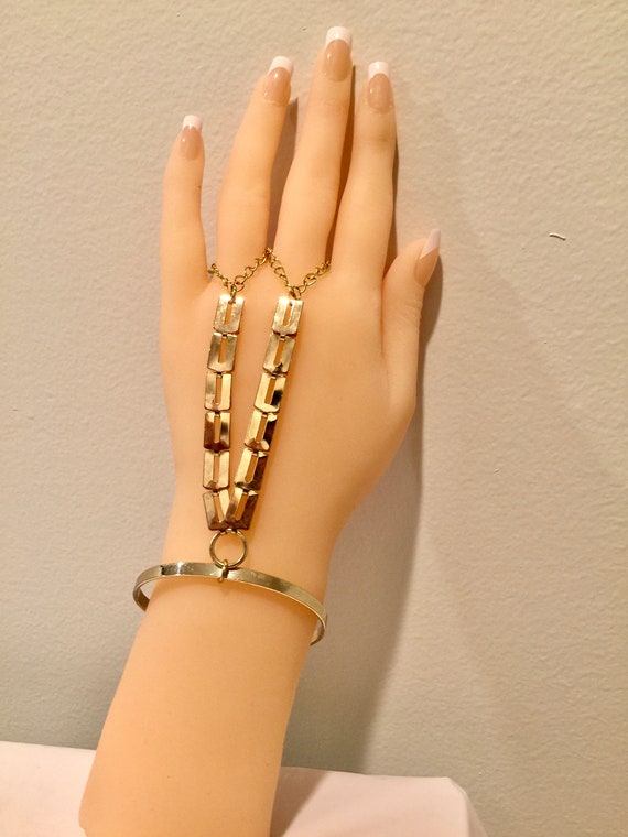 Arras Creations Trendy Fashion Metal Rings and Bracelet Set Hand Chain