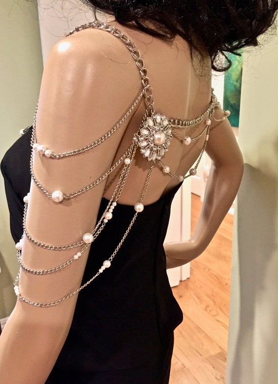 Pearl and Silver Color Chunky Necklace. Handmade Pearl Chains