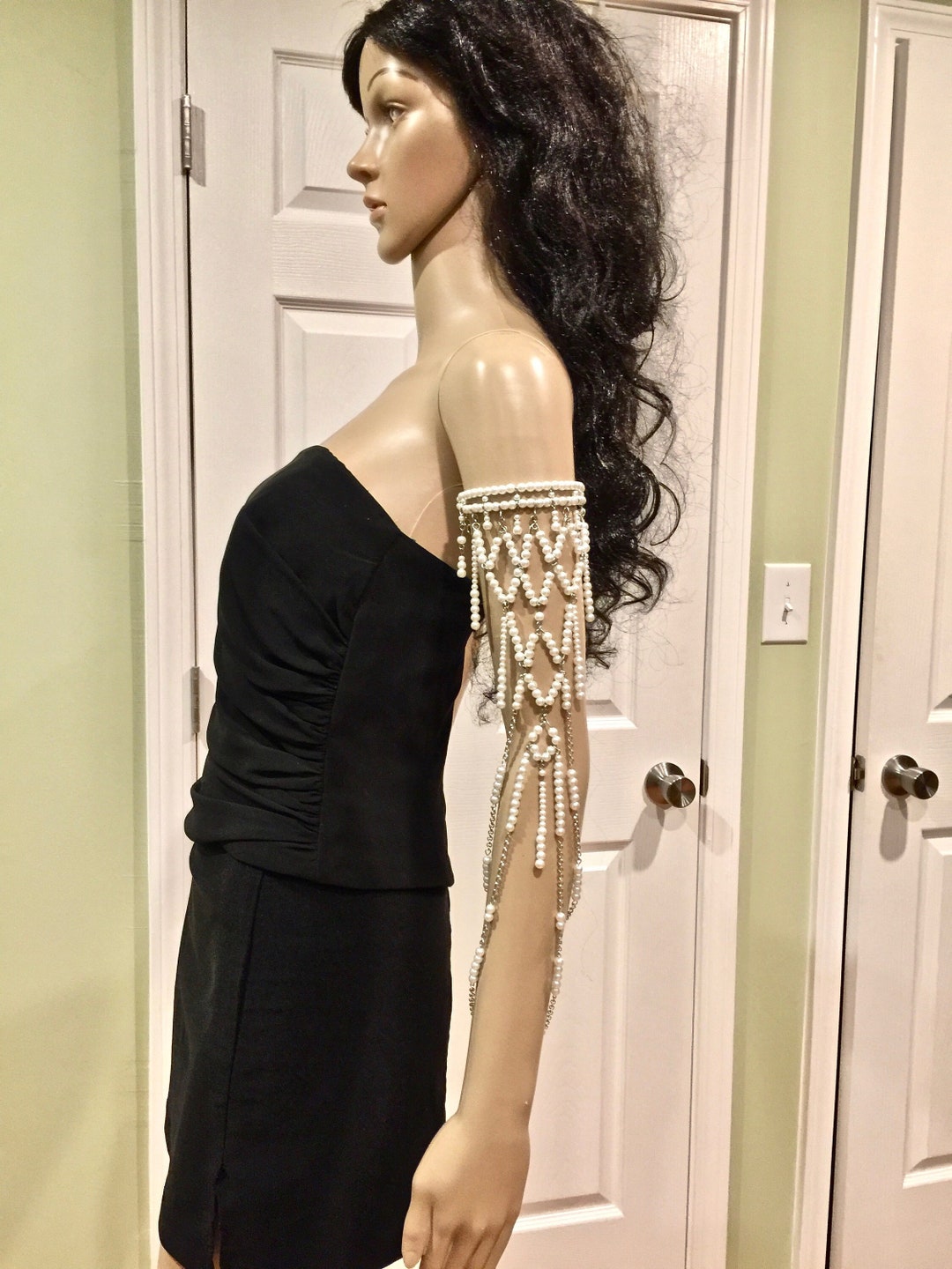 Handmade White Pearl Arm Accessory, Luxurious Upper Arm Bracelet